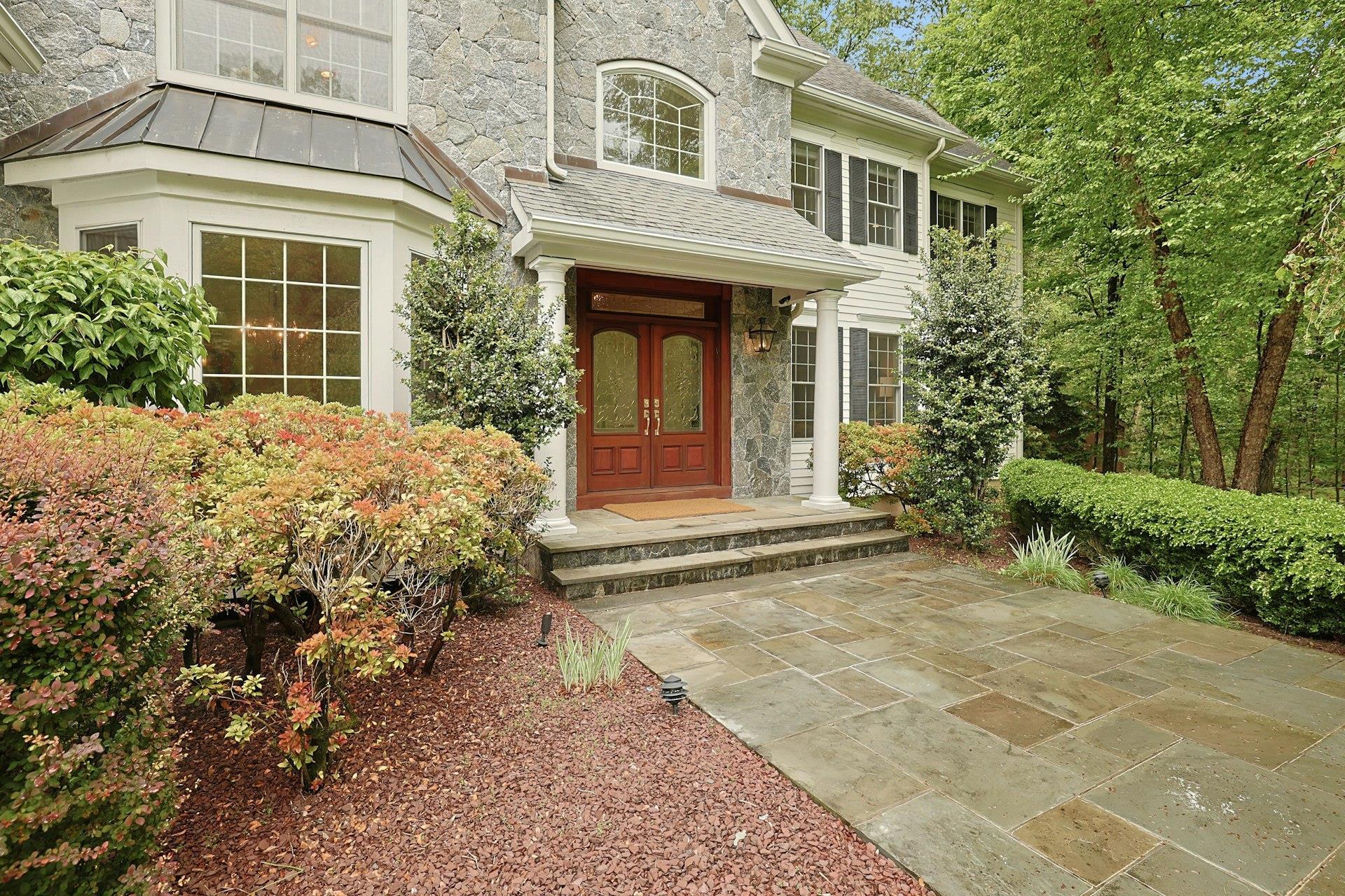 Property Photo:  1988 Beekman Court  NY 10598 