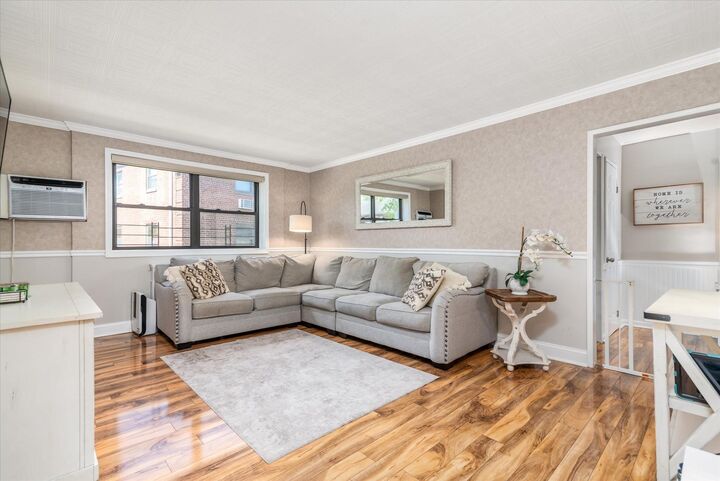 Property Photo: 89-25 151 Avenue 4S NY 11414