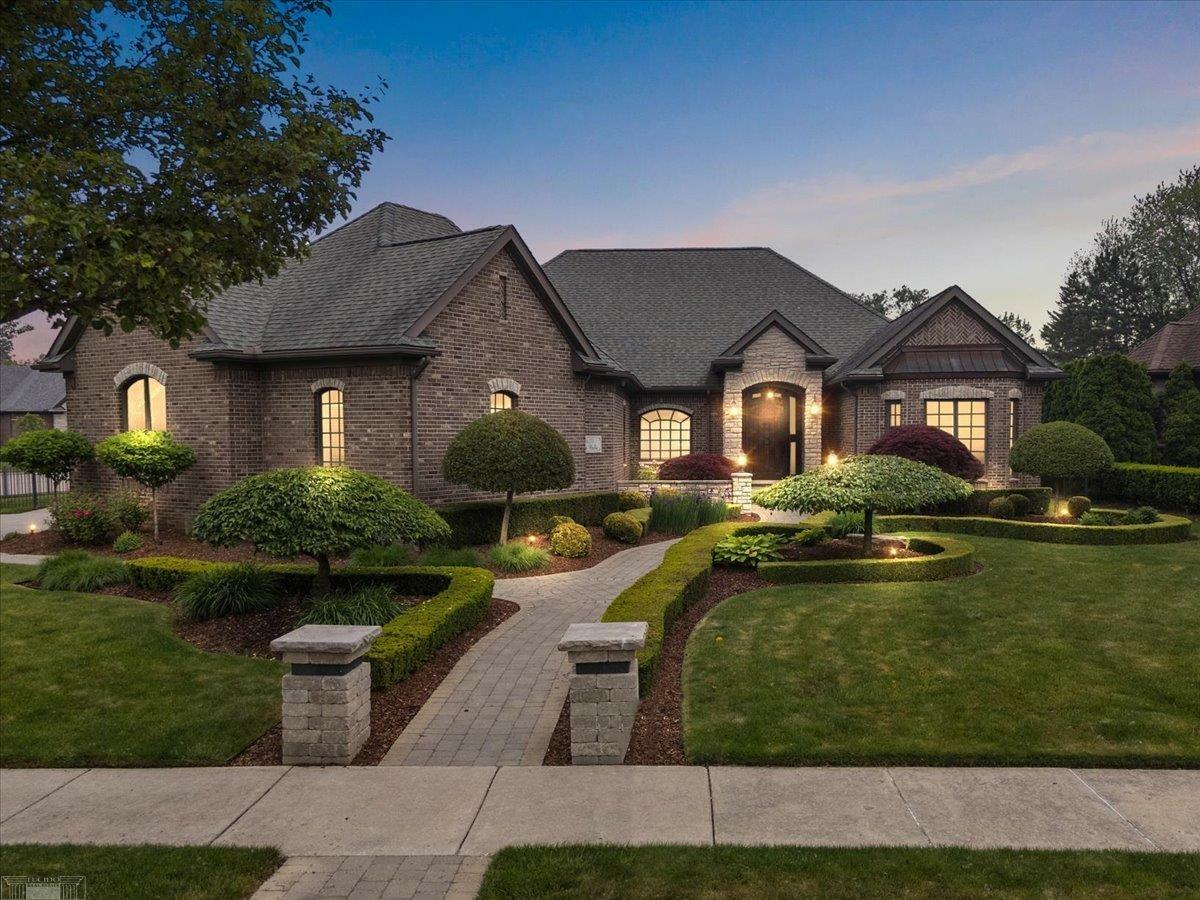 Property Photo: 36270 Vita Bella Drive MI 48035