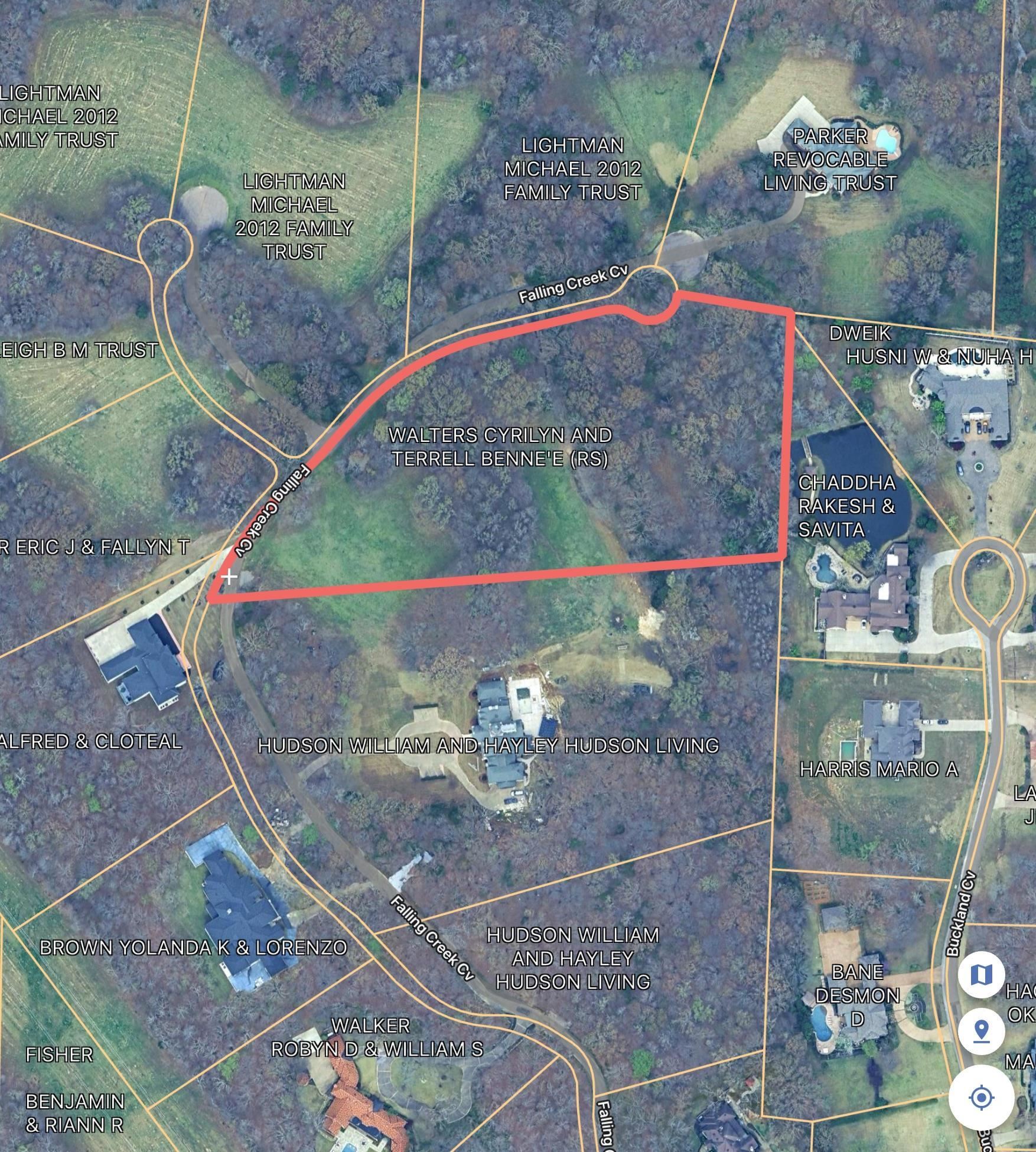 Property Photo: 330 Falling Creek Cv TN 38028