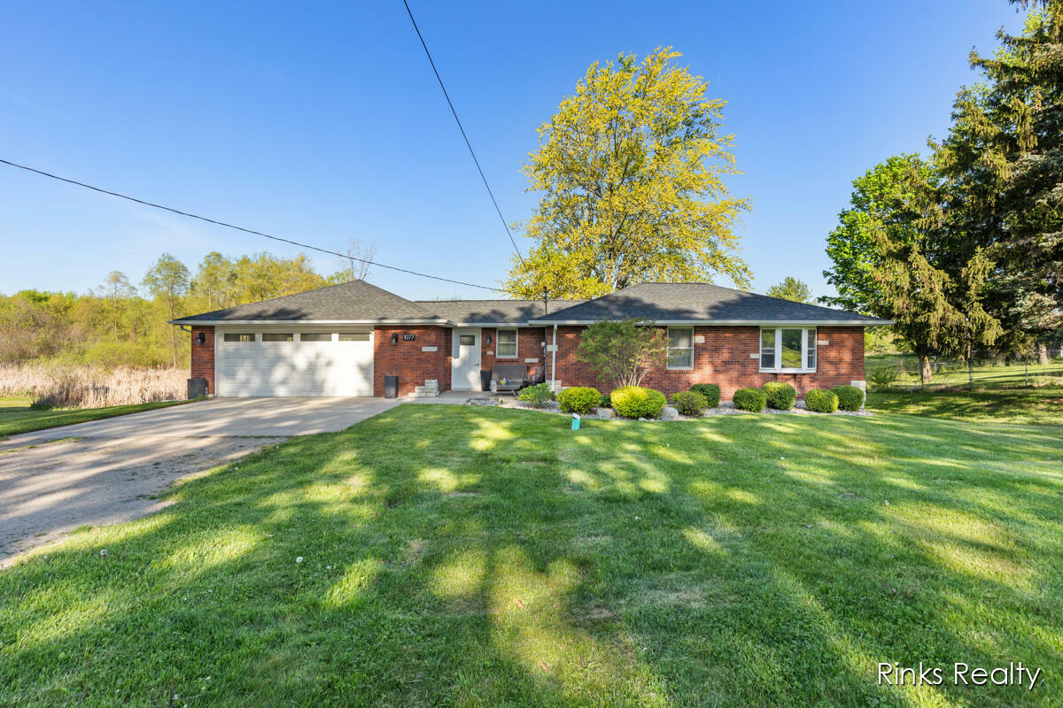 1077 108th Street SW  Byron Center MI 49315 photo