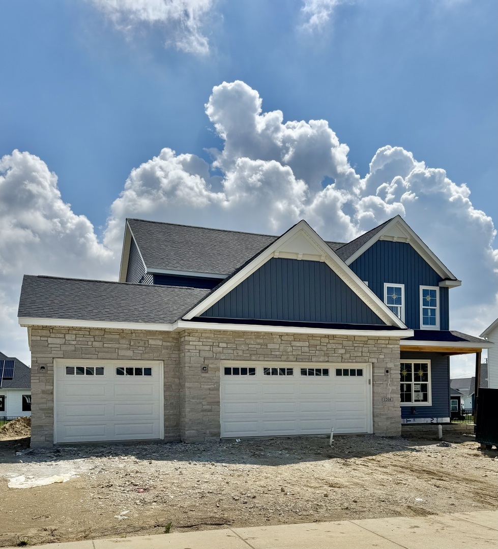 Property Photo: 1208 Briarwood Lane IL 61853