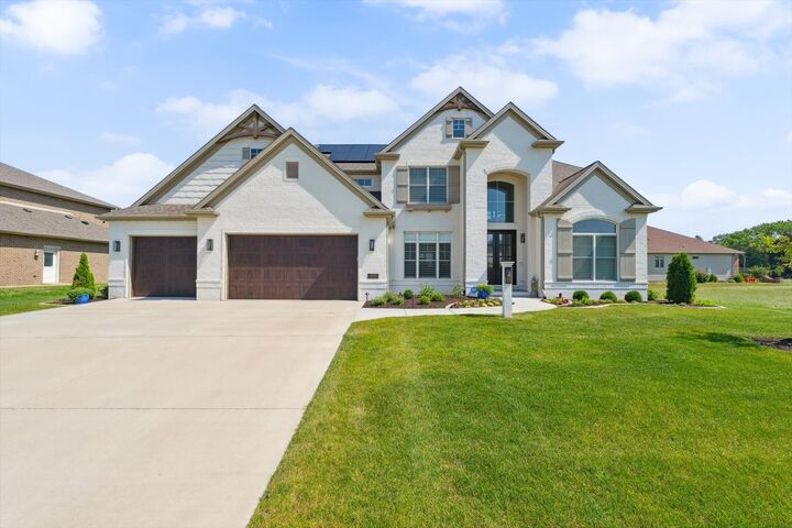 604 Cayman Way  Savoy IL 61874 photo