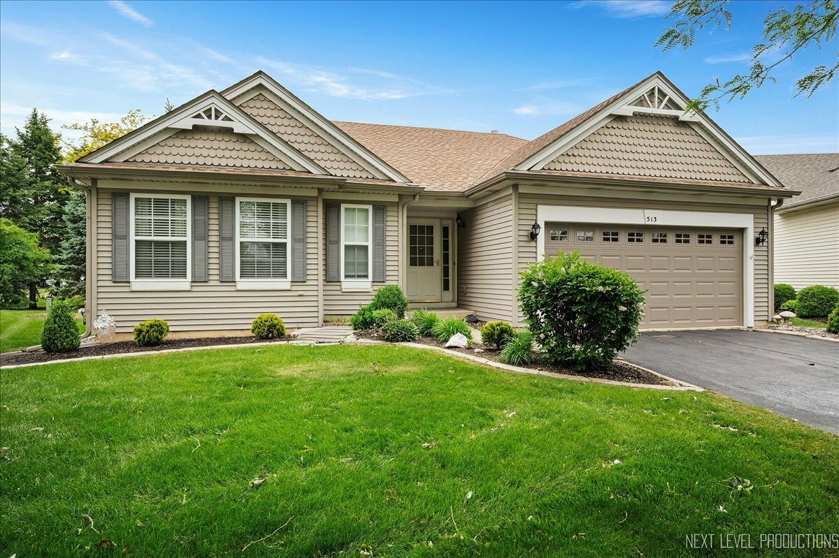 Property Photo: 513 Coventry Court IL 60543