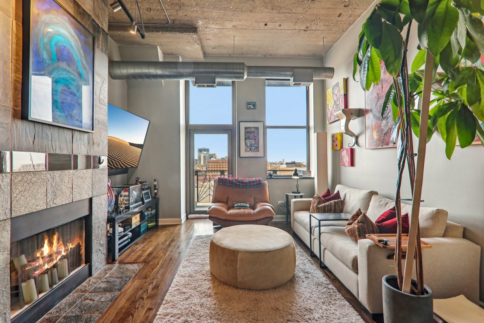 Property Photo: 758 N Larrabee Street 608 IL 60654