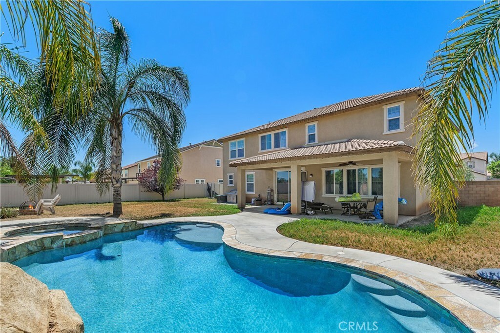 37066 Whispering Hills Drive  Murrieta CA 92563 photo