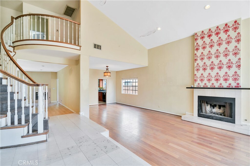 Property Photo: 14807 Otsego Street CA 91403