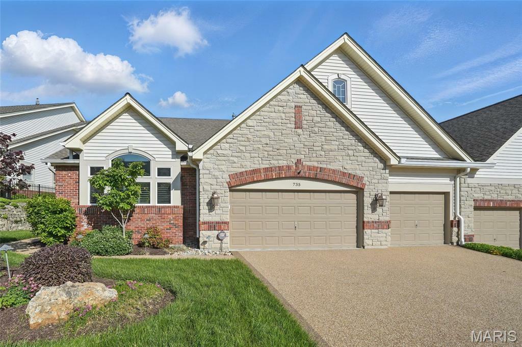 735 Stonebluff Court  Chesterfield MO 63005 photo