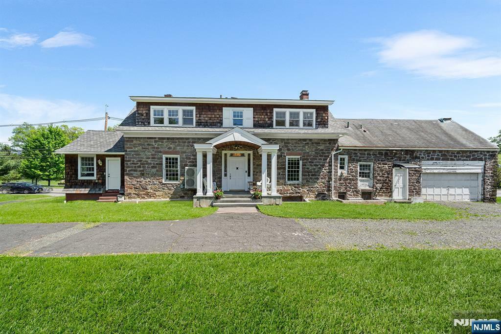Property Photo:  868 Goffle Road  NJ 07506 
