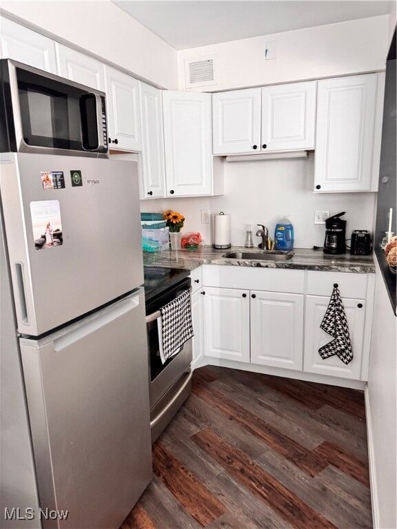 Property Photo: 12520 Edgewater Drive 602 OH 44107
