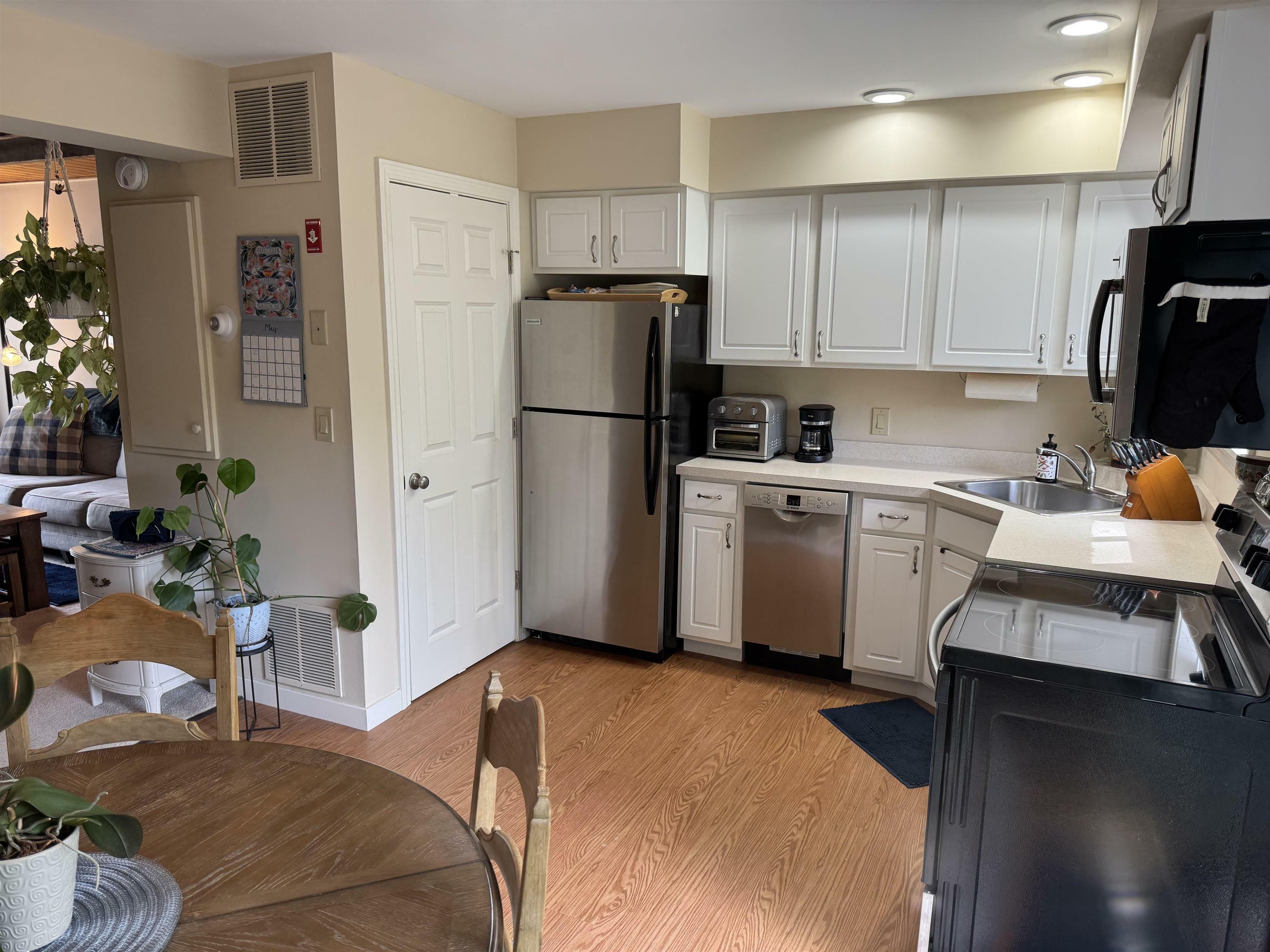 Property Photo: 133 Colonial Drive VT 05001