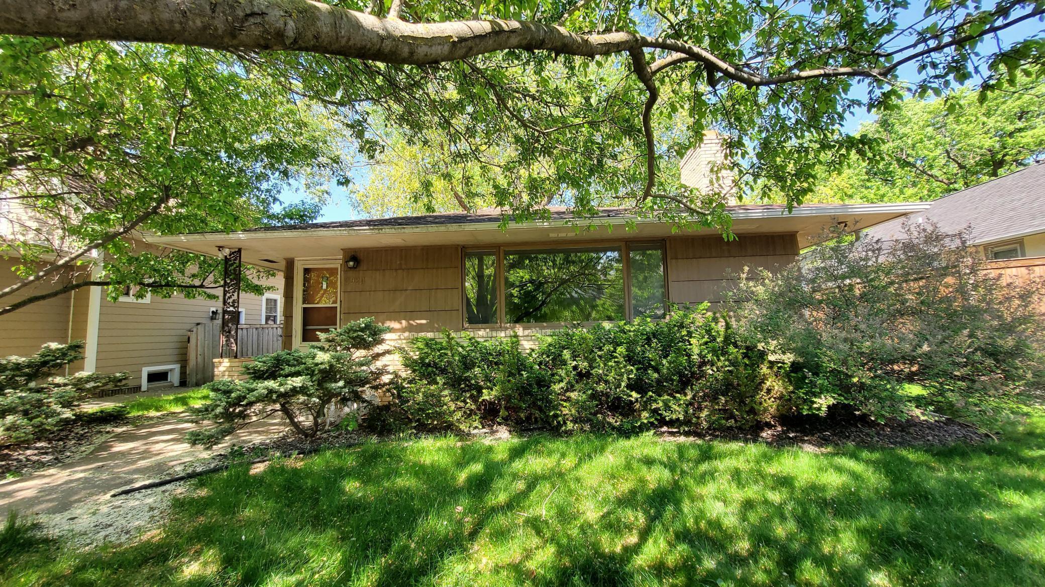 Property Photo: 2924 Princeton Avenue MN 55416