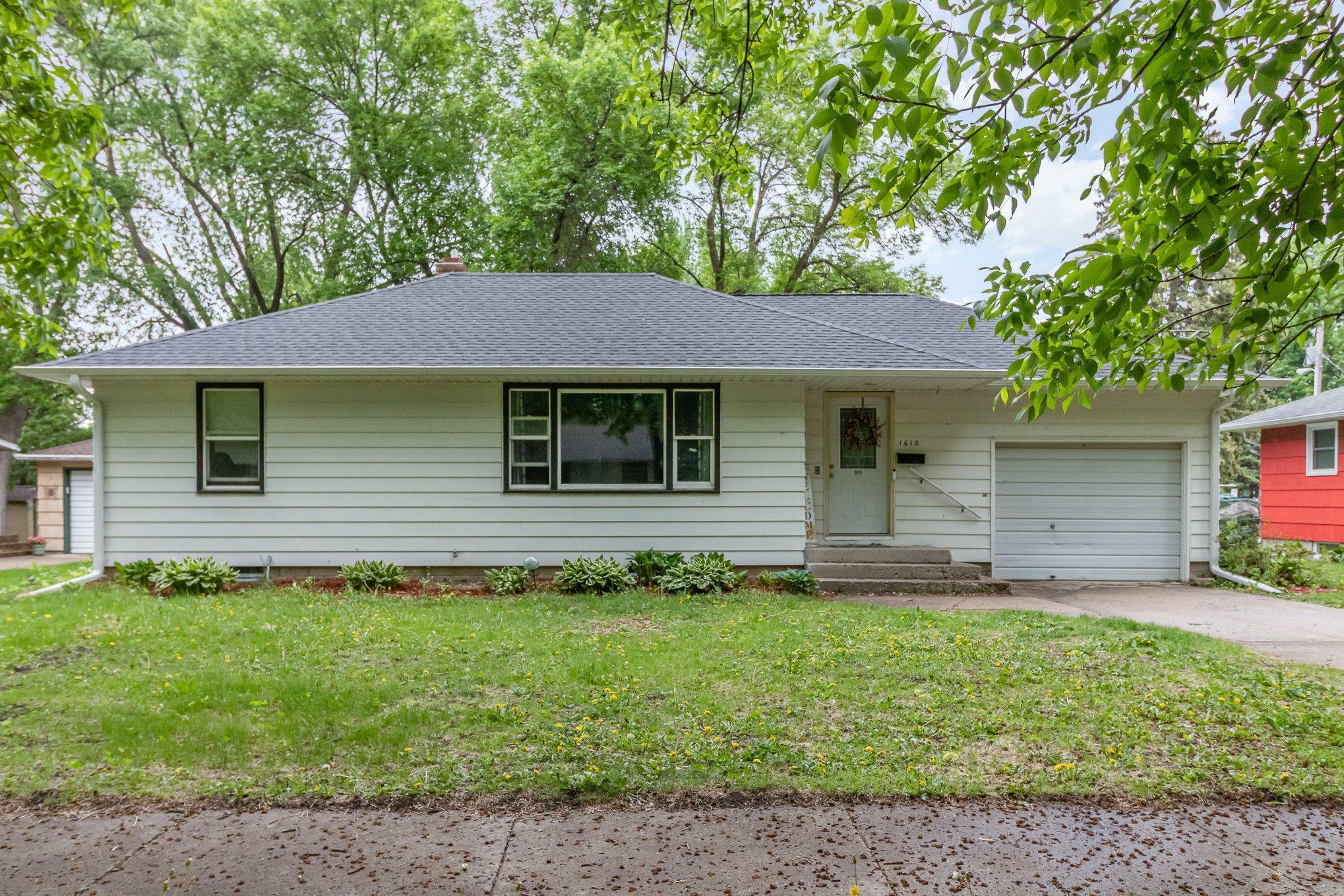 Property Photo: 1610 Knight Avenue N MN 55336
