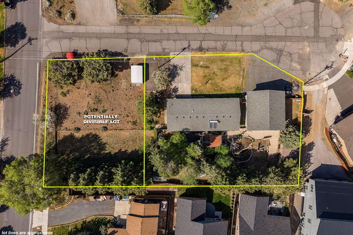 Property Photo:  20607 Independence Way  OR 97701 
