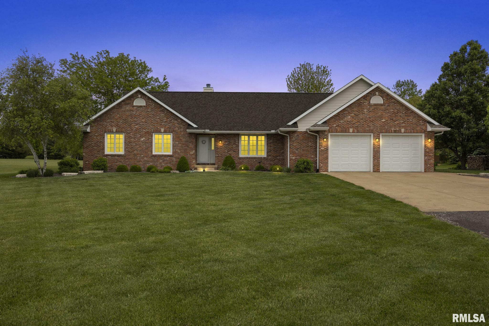 Property Photo: 448 Grebner Road IL 61548