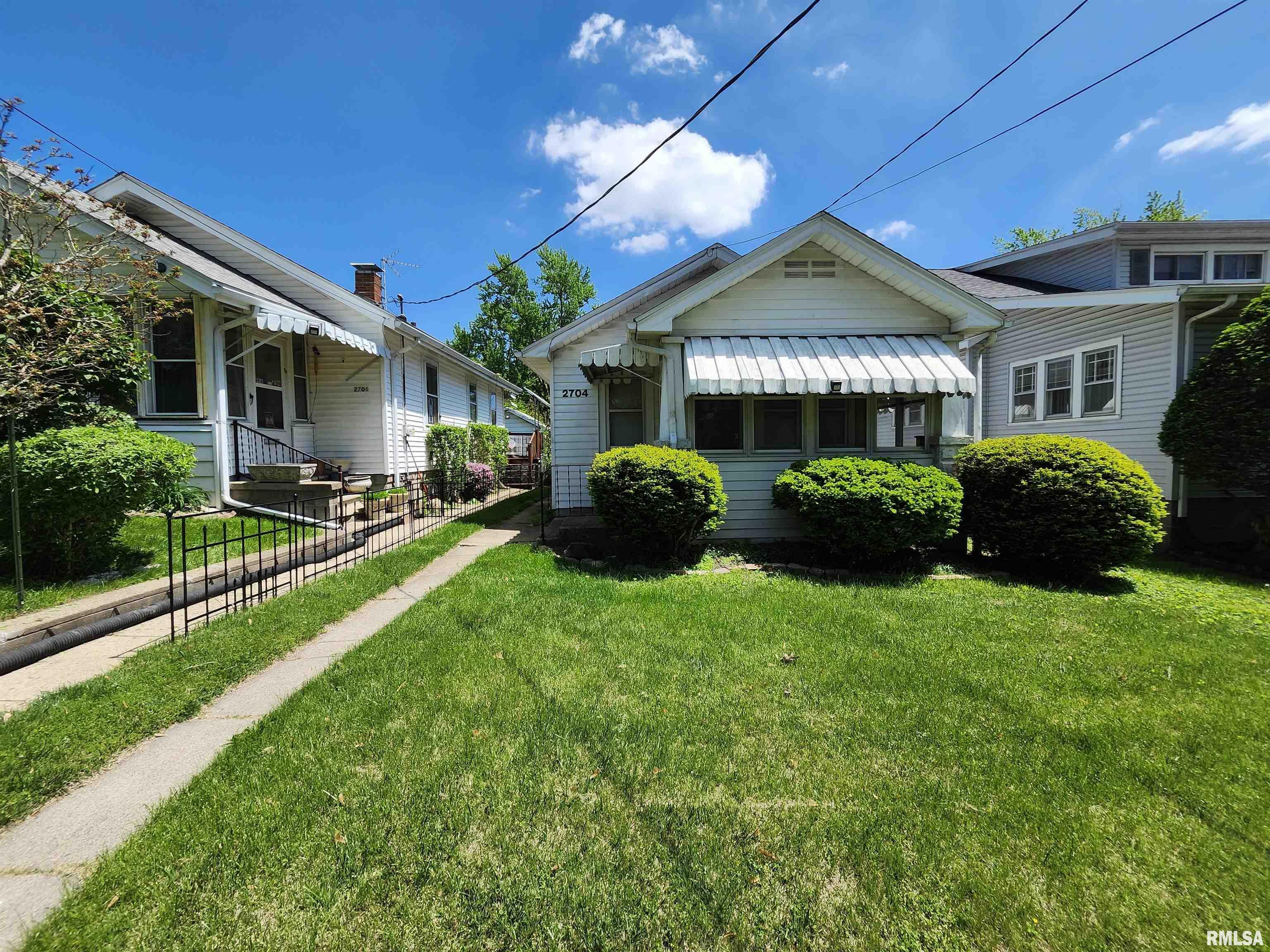 Property Photo: 2704 Missouri Avenue IL 61603