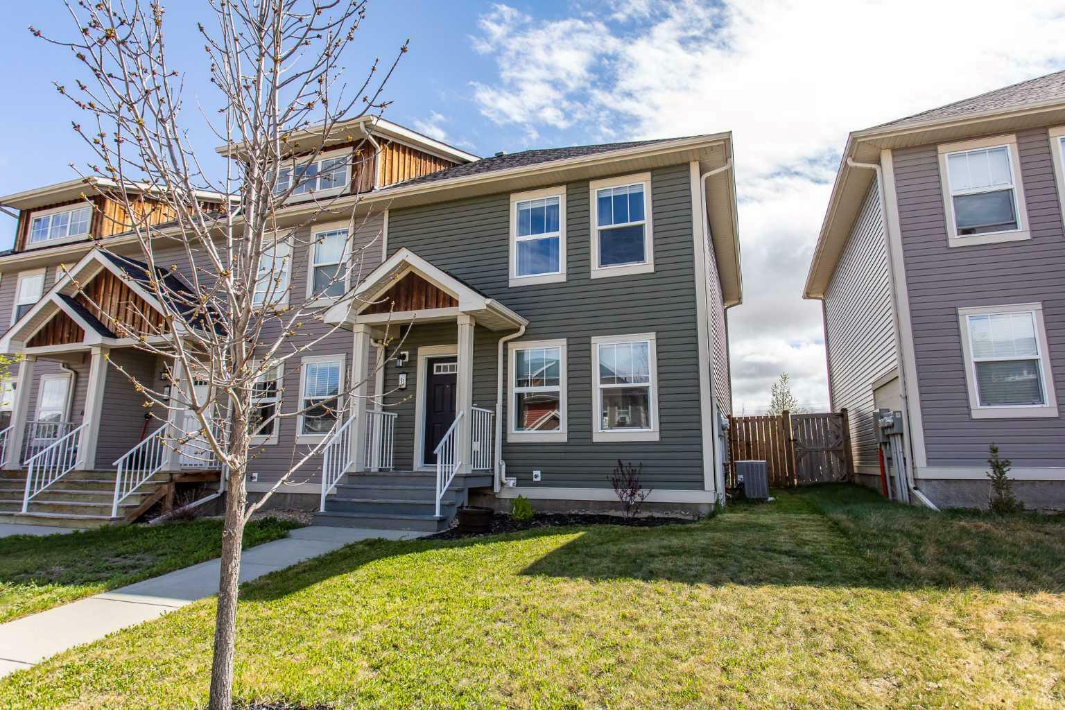 31 Reid Court  Sylvan Lake AB T4S 0L9 photo
