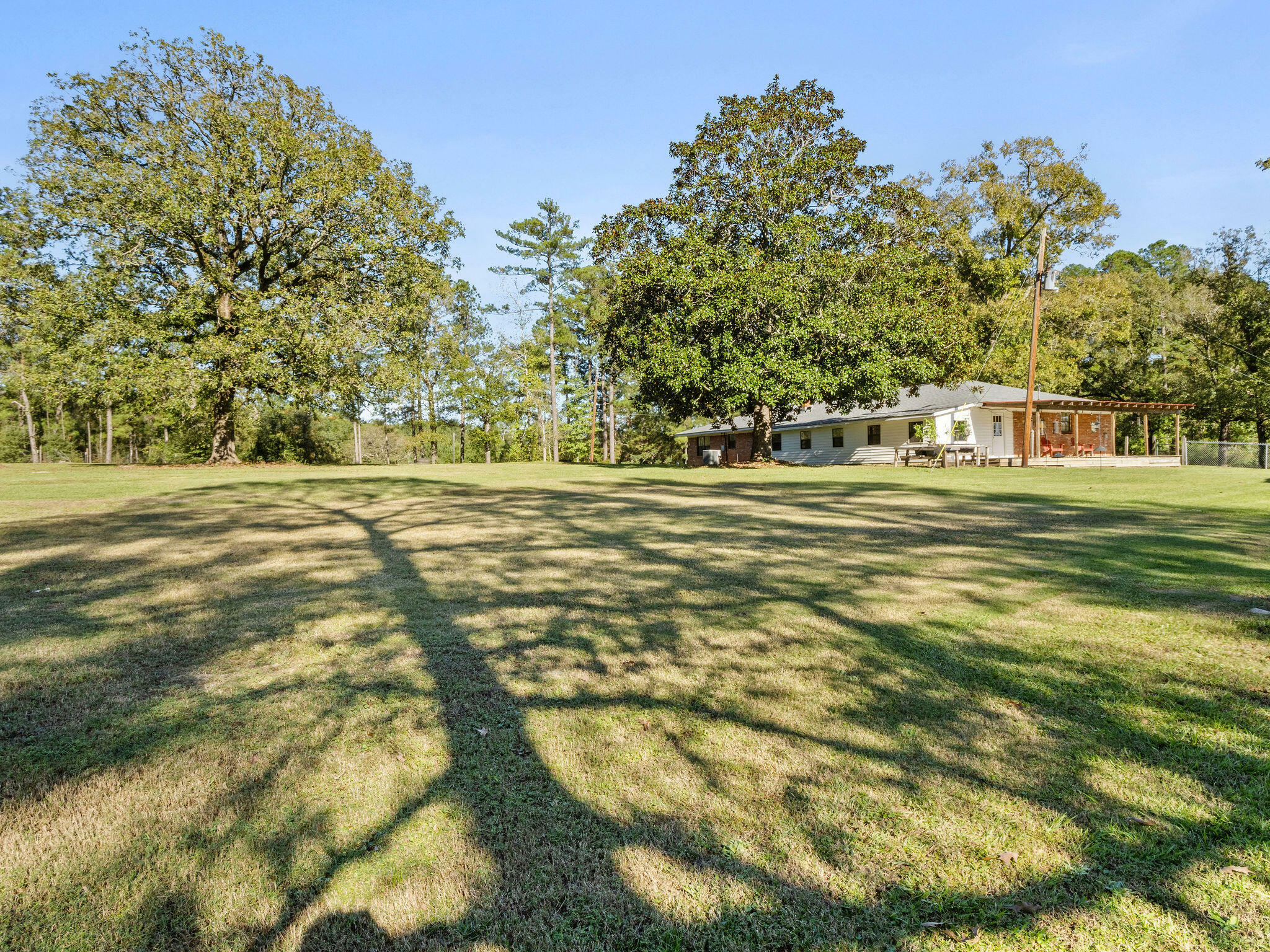 Property Photo: 156 Wilson Cemetery Rd LA 71446