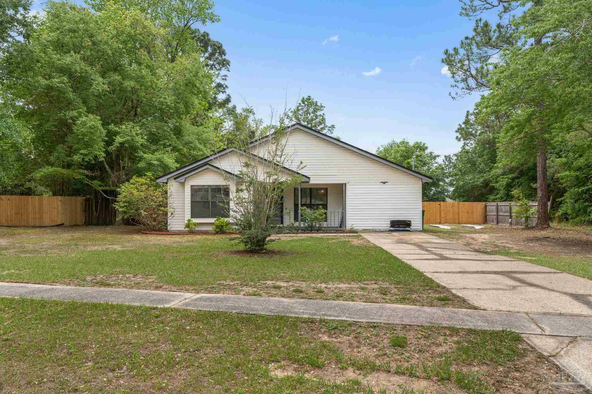 426 Brown Pl  Crestview FL 32539 photo