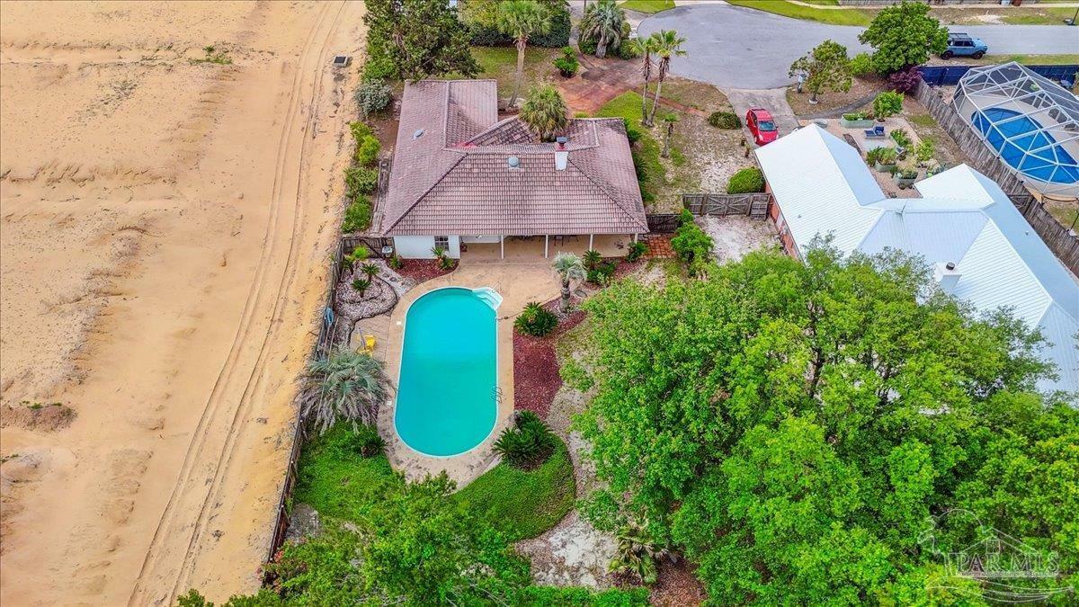 Property Photo: 8908 Cutter Ct FL 32566