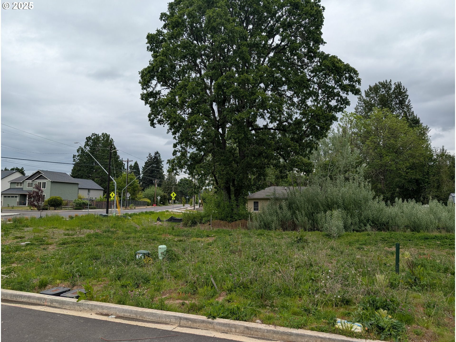 Property Photo: 6717 NE 27th Pl WA 98665