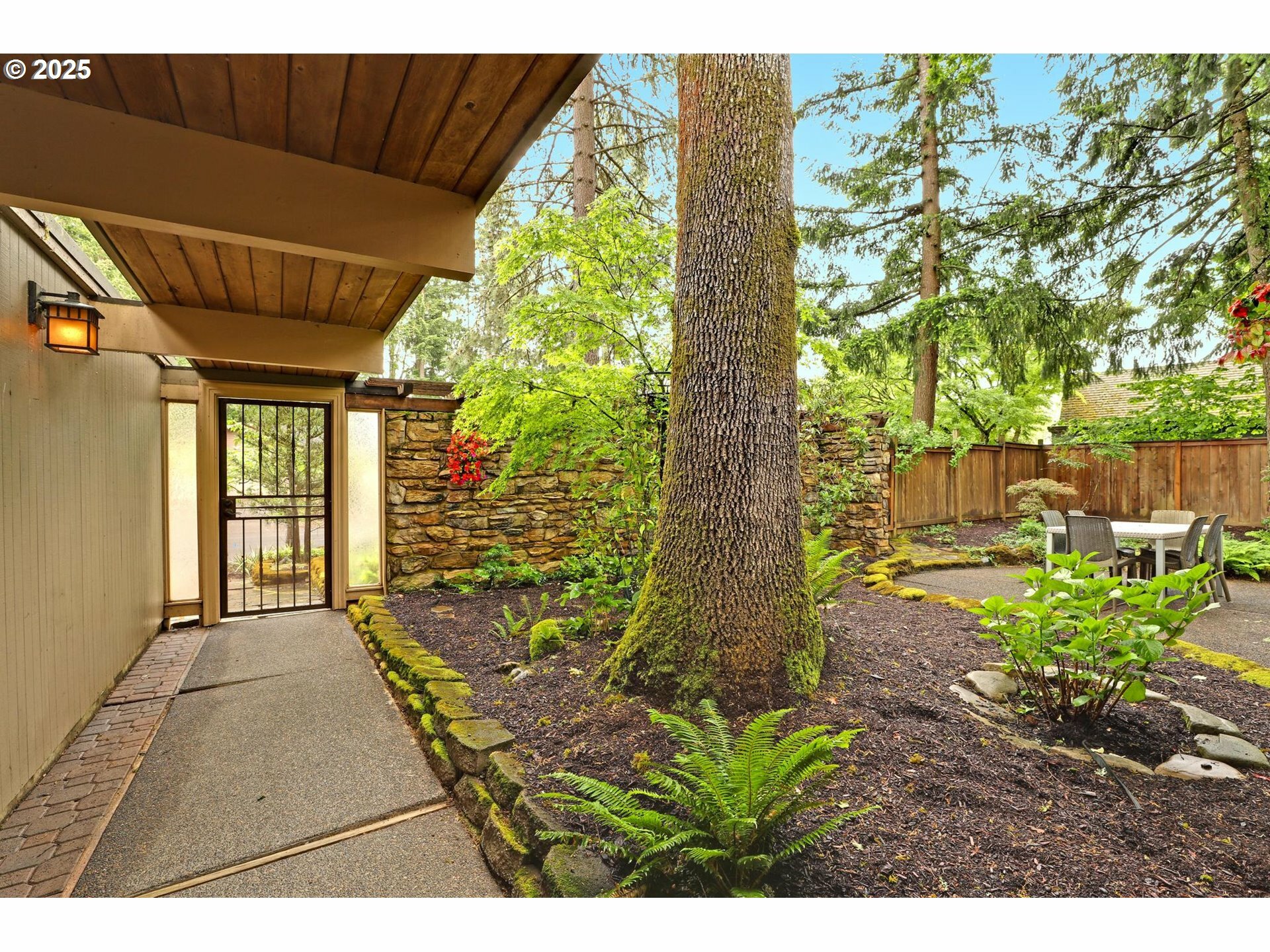 Property Photo: 15415 NW Perimeter Dr OR 97006
