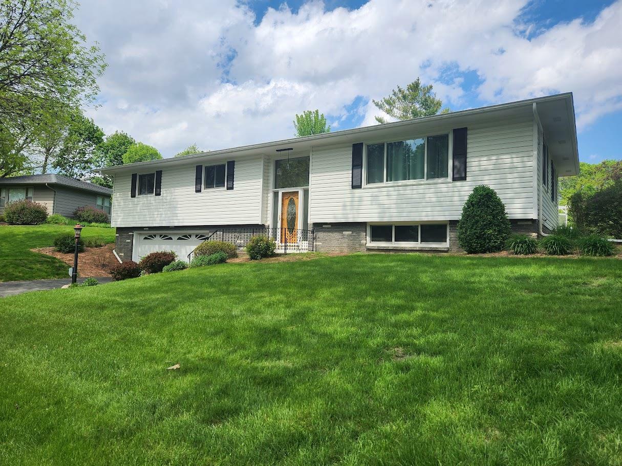 343 South Lexington Drive  Janesville WI 53545 photo