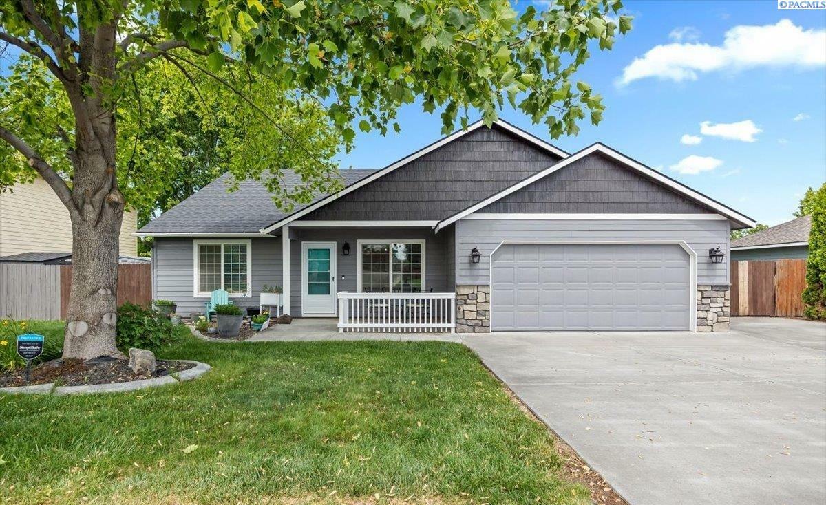 Property Photo: 8602 W 1st Ave WA 99336