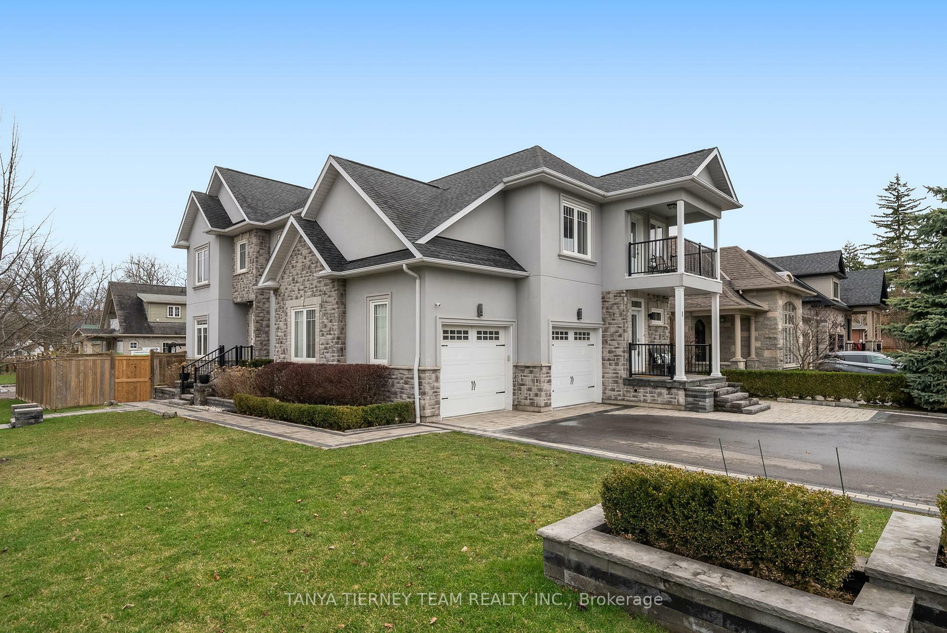 Property Photo: 1 Centre Street W ON L1M 1C1