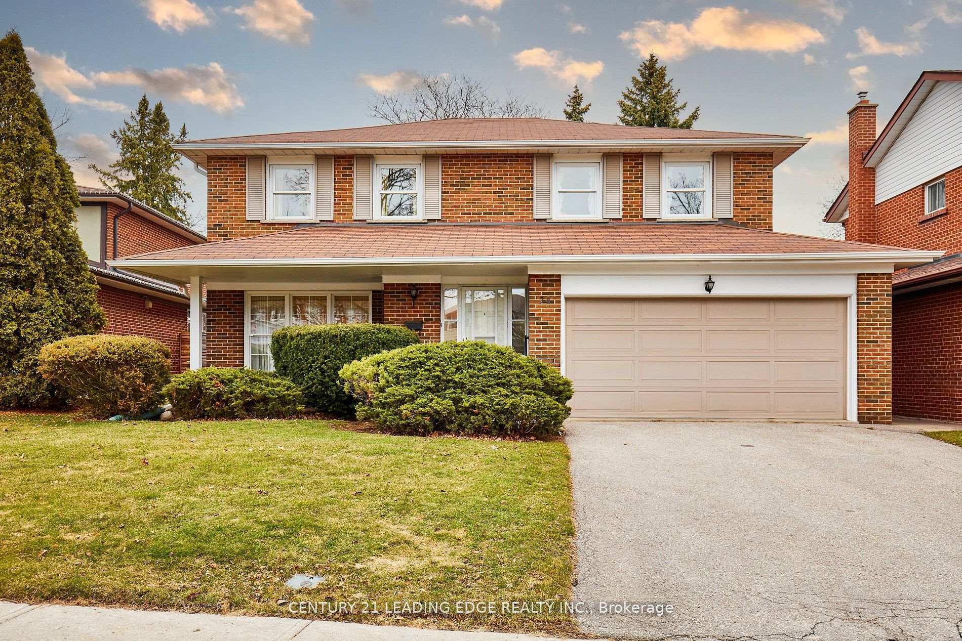 24 Dunmurray Boulevard  Toronto ON M1T 2J9 photo