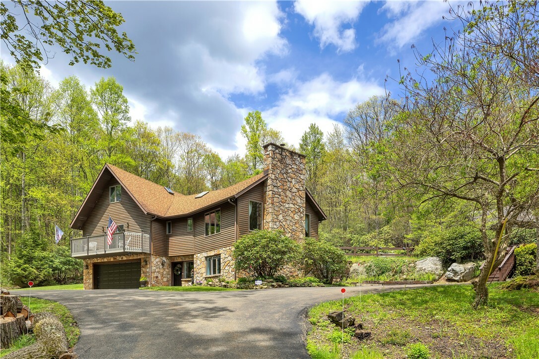 Property Photo: 2847 National Pike PA 15421