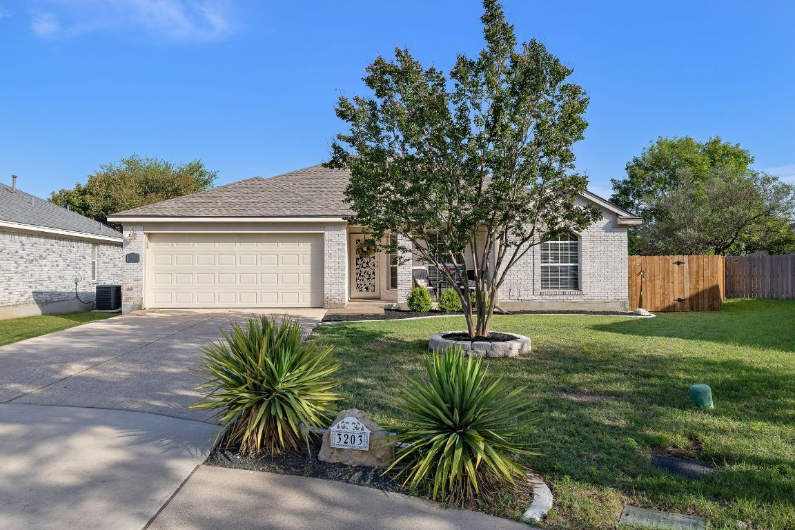 Property Photo: 3203 Tenaza Cove TX 78664