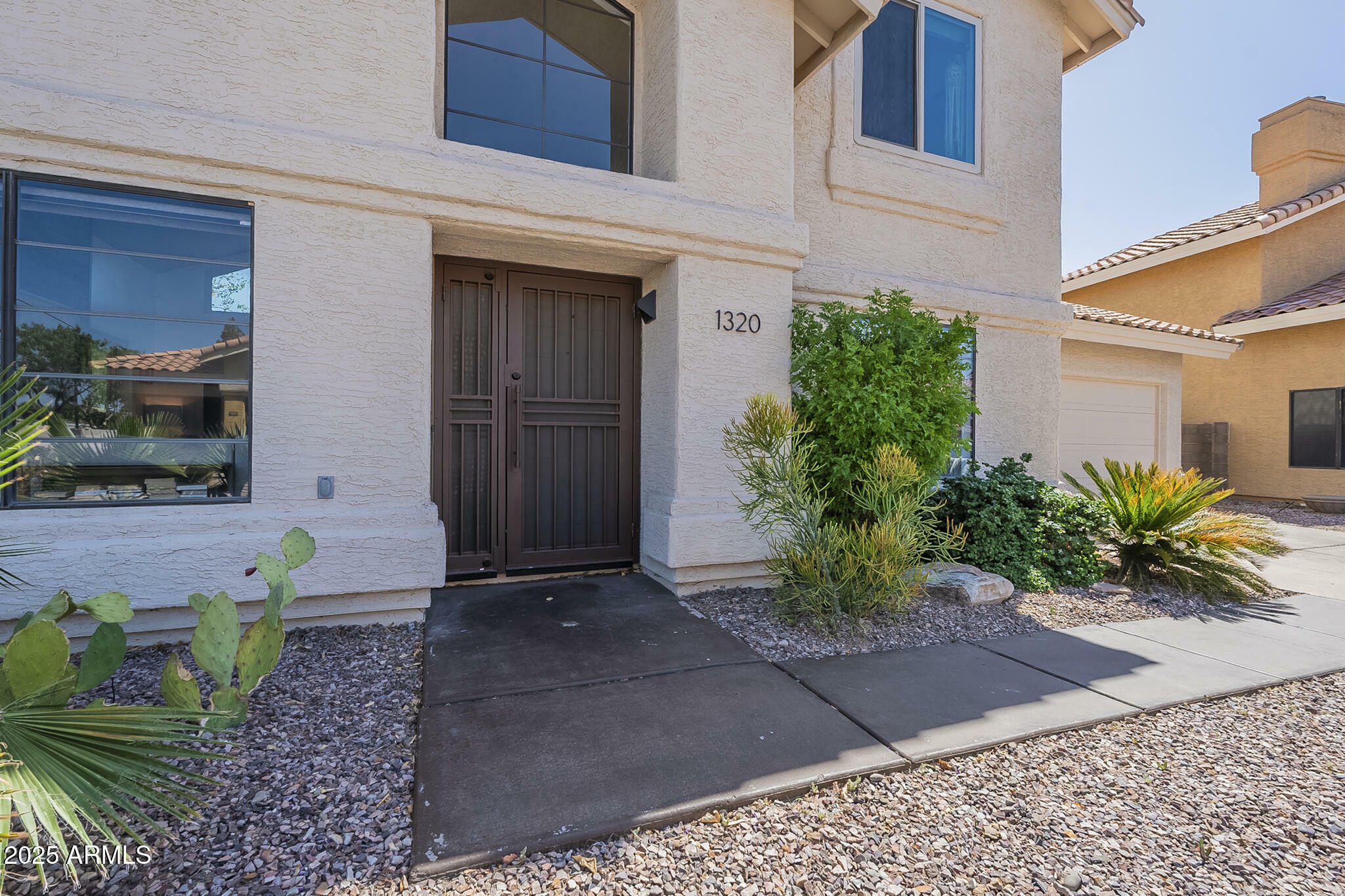 Property Photo: 1320 N Brittany Lane AZ 85233