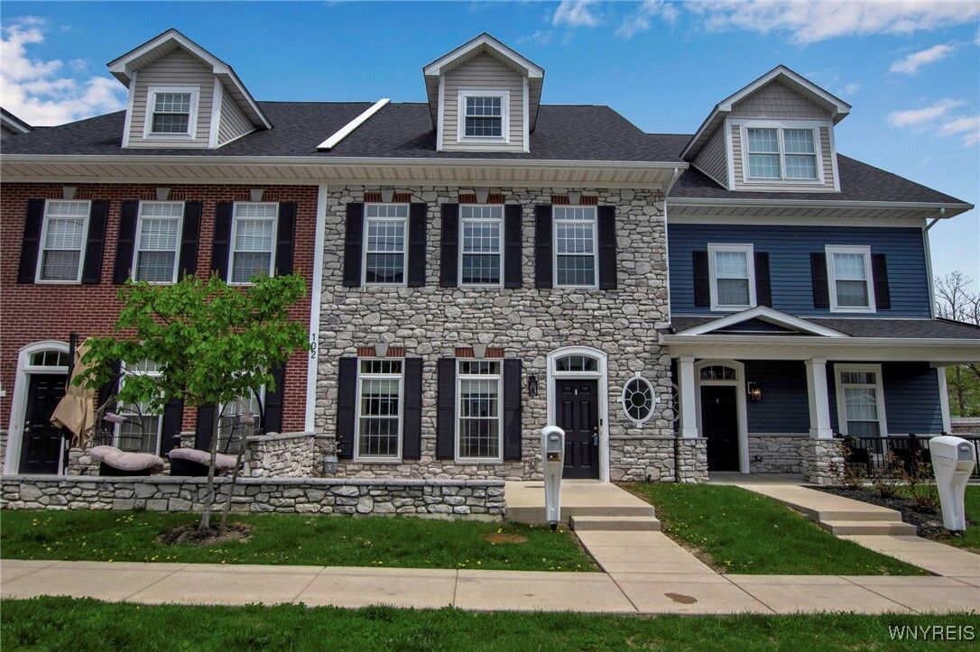 Property Photo:  102 California Drive C  NY 14221 