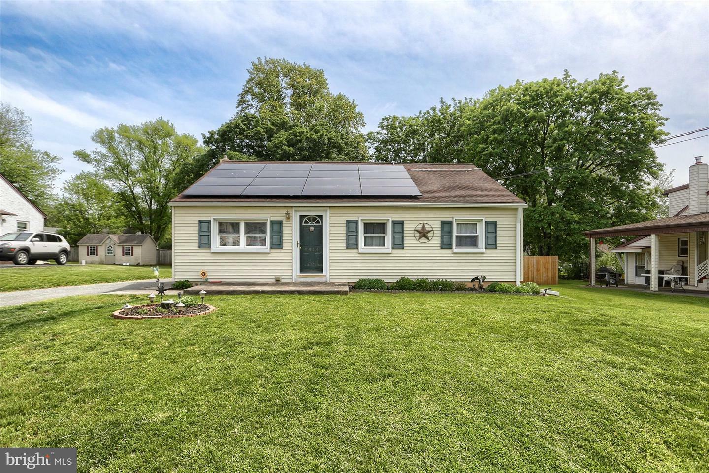 4414 Chinchilla Avenue  Mount Joy PA 17552 photo