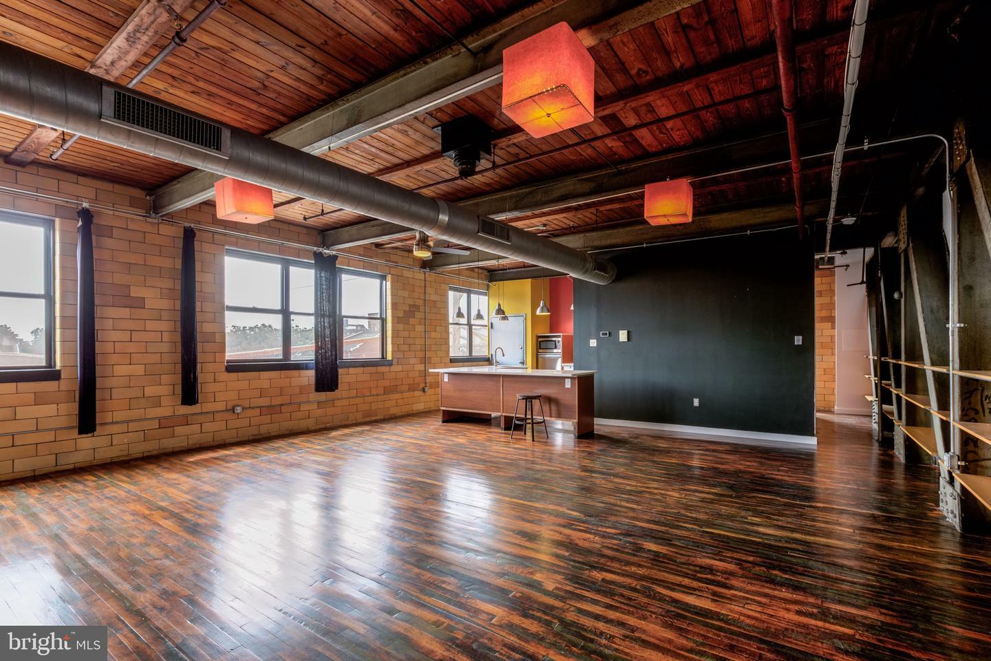 Property Photo: 111 W Norris Street PA 19122
