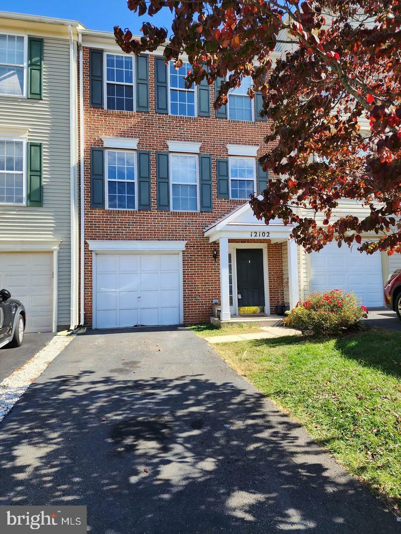 Property Photo: 12102 Wallower Way VA 20136