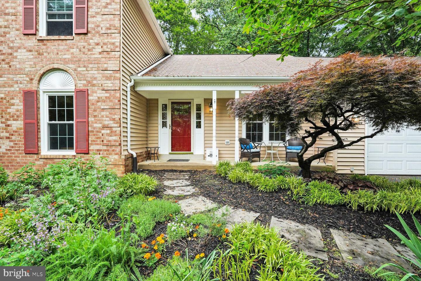 Property Photo: 6507 Tiburon Court VA 22152