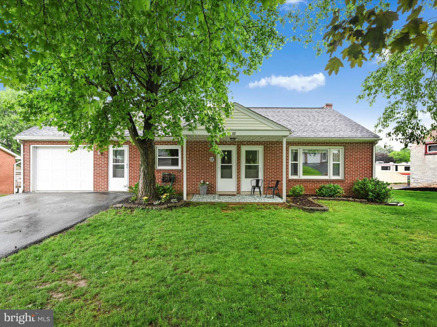 17 W Penn Grant Road  Willow Street PA 17584 photo