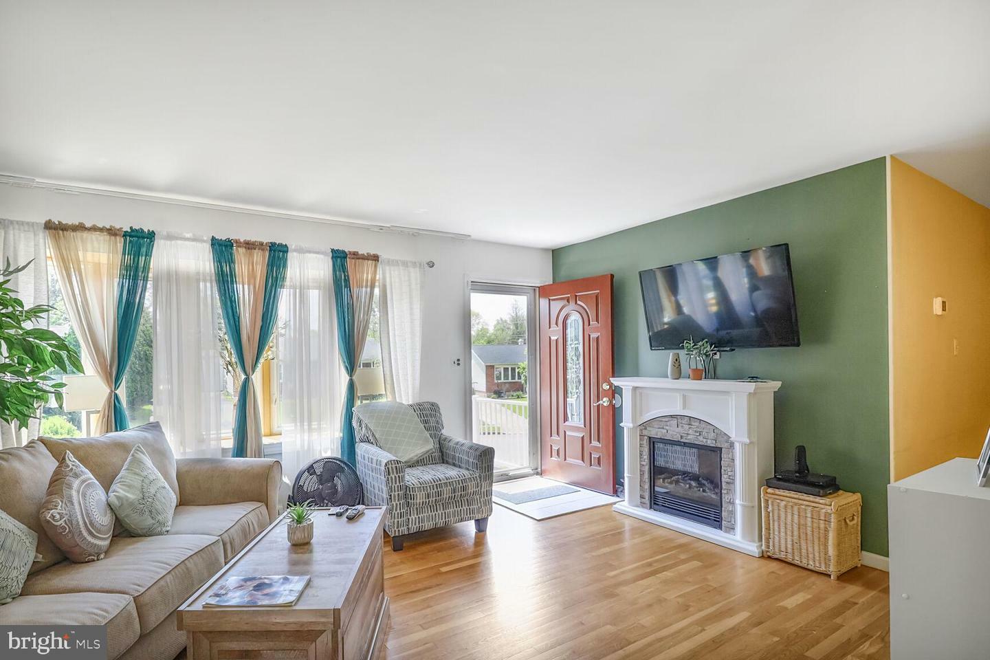Property Photo: 103 Embleton Road MD 21117