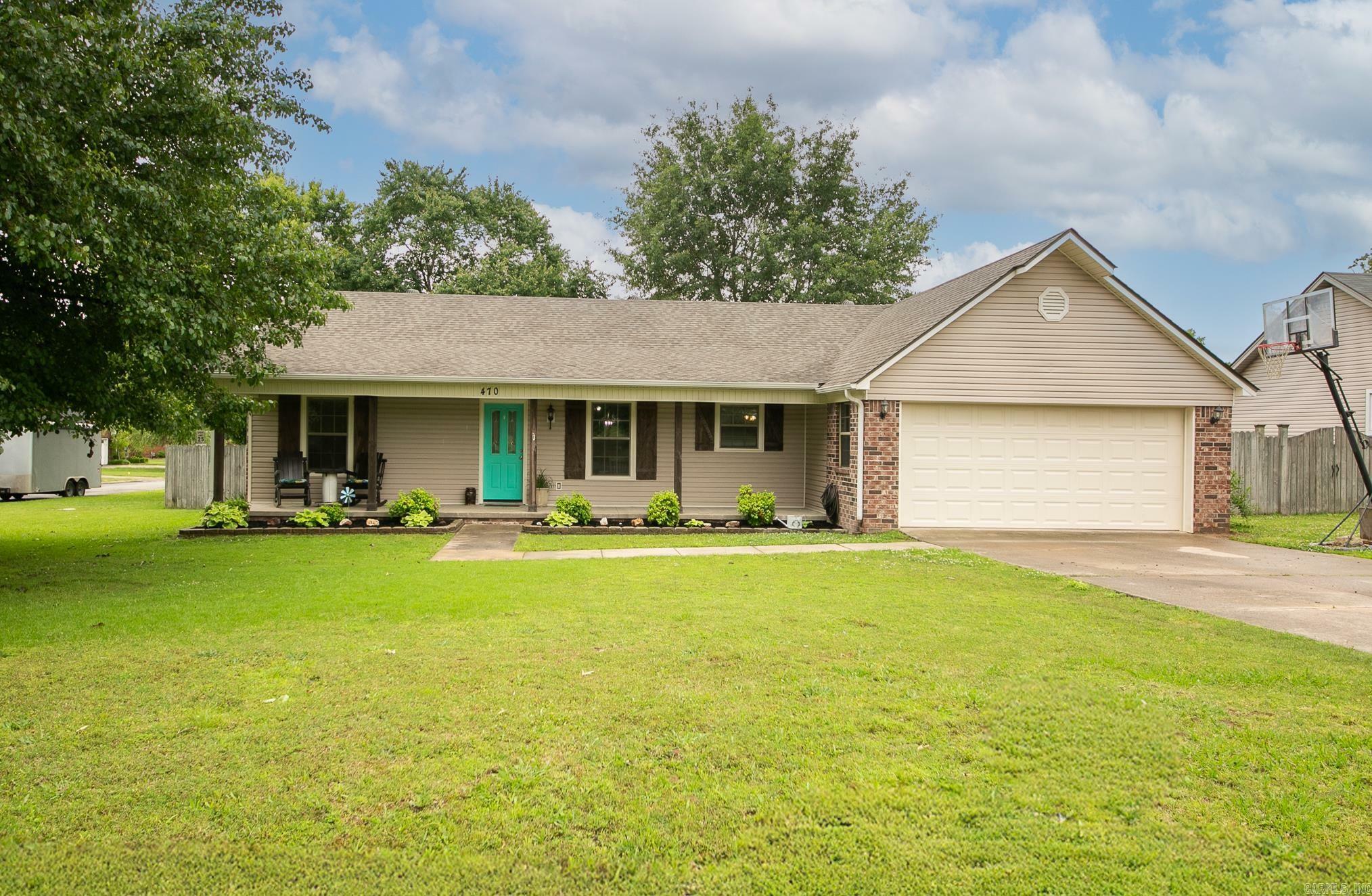 Property Photo: 470 Honeysuckle Lane AR 72023