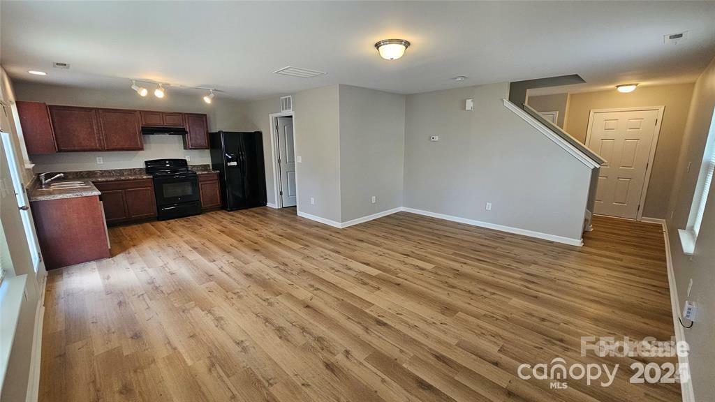 Property Photo: 5823 Natick Drive NC 28214
