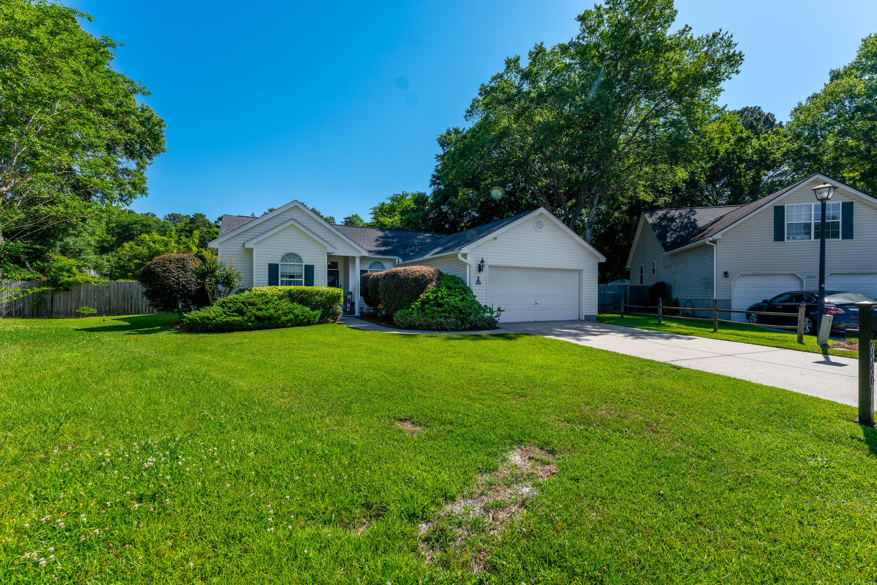 Property Photo: 9590 Crosscut Drive SC 29456