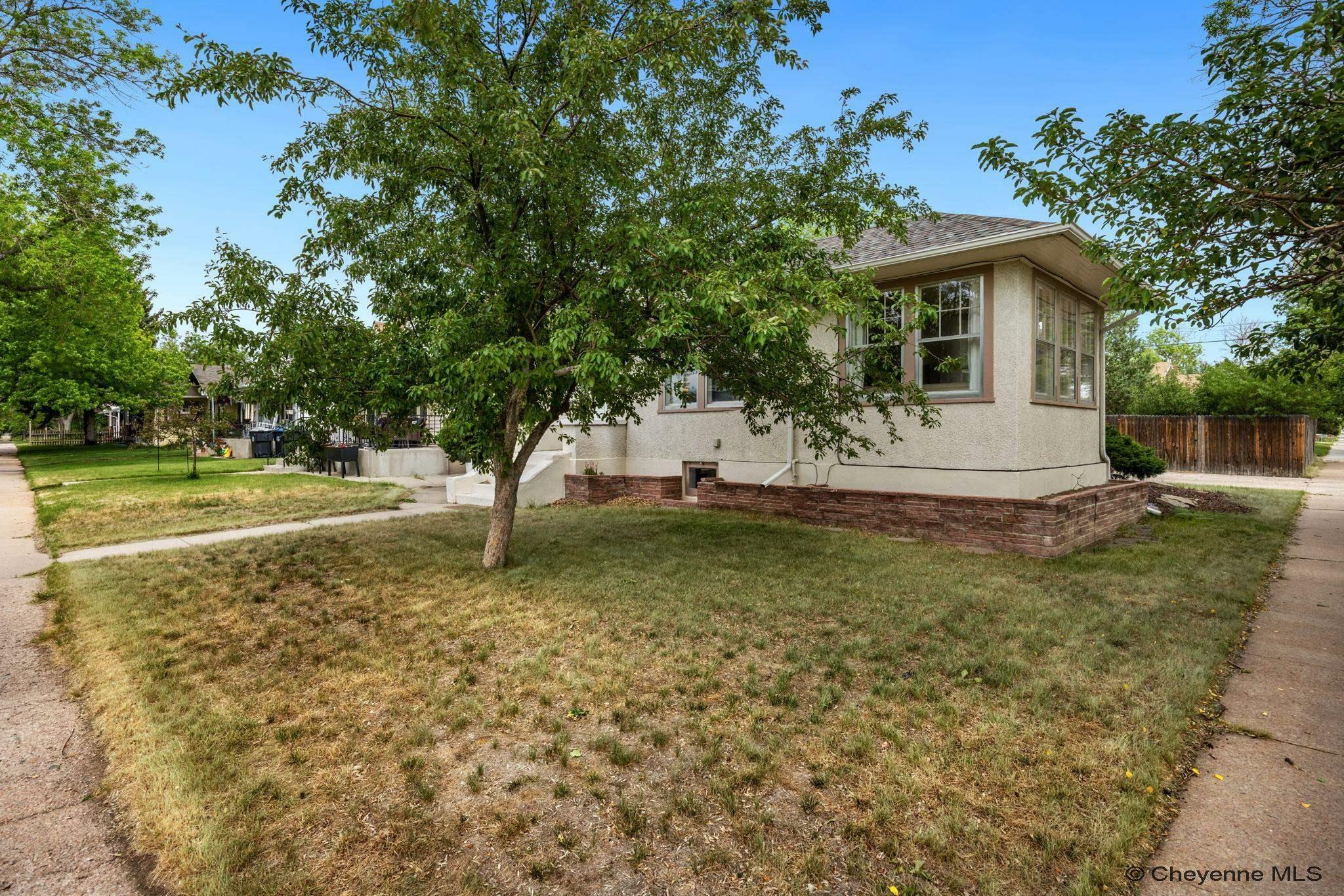 Property Photo: 122 E 3rd Ave WY 82001