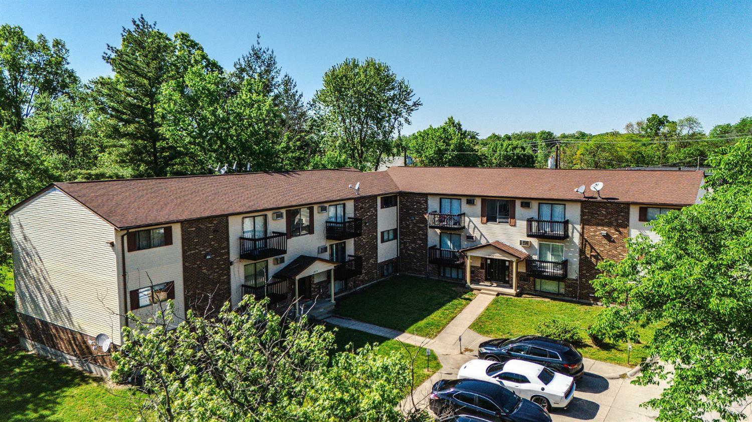 2575 W Galbraith Road  Colerain Twp OH 45239 photo