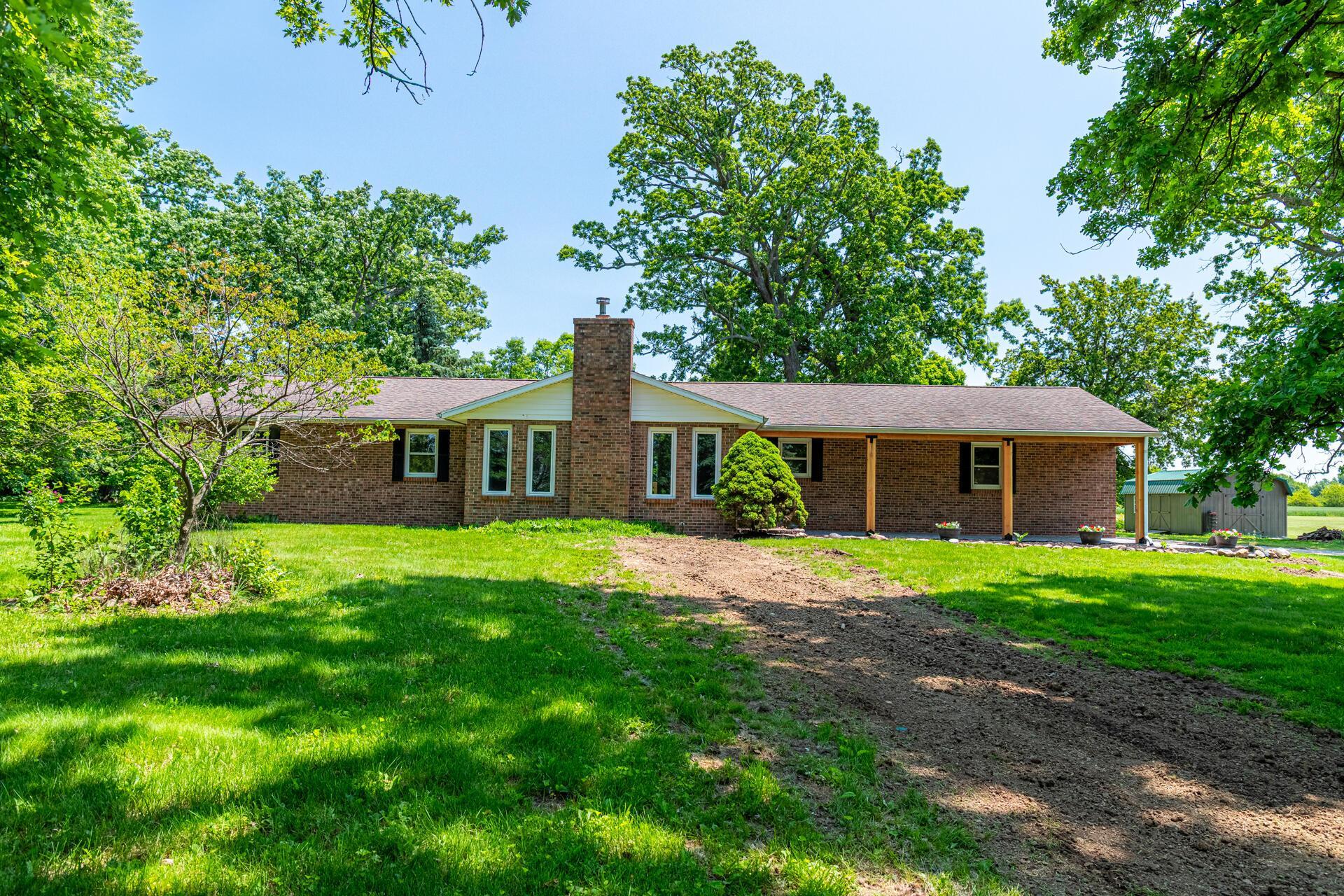 Property Photo: 2814 Nesbitt Road OH 43314