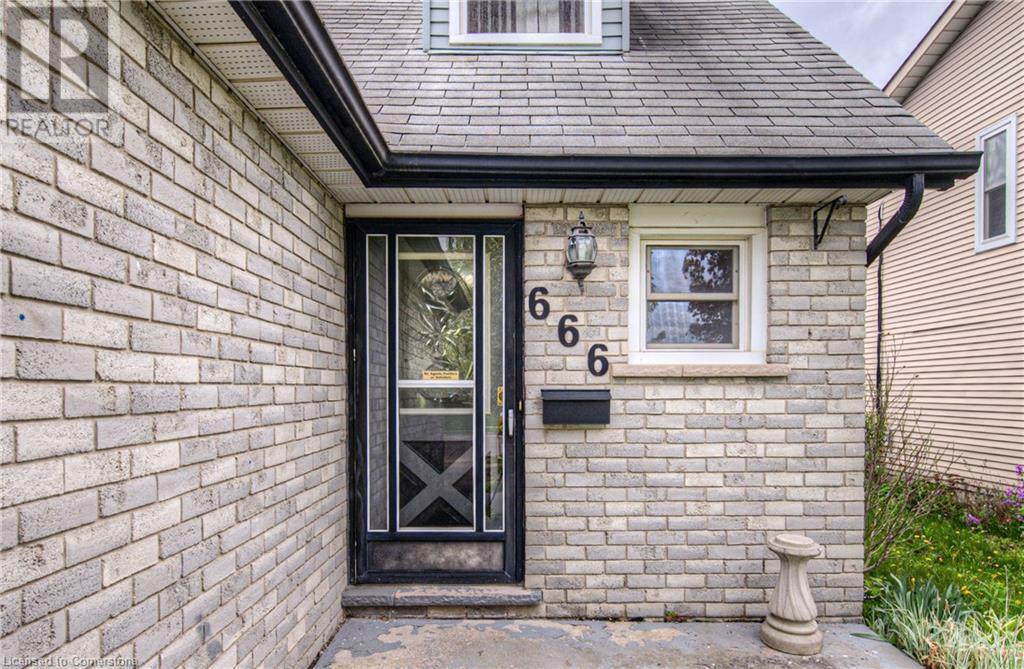 Property Photo: 666 Elgin Street North ON N1R 7W5