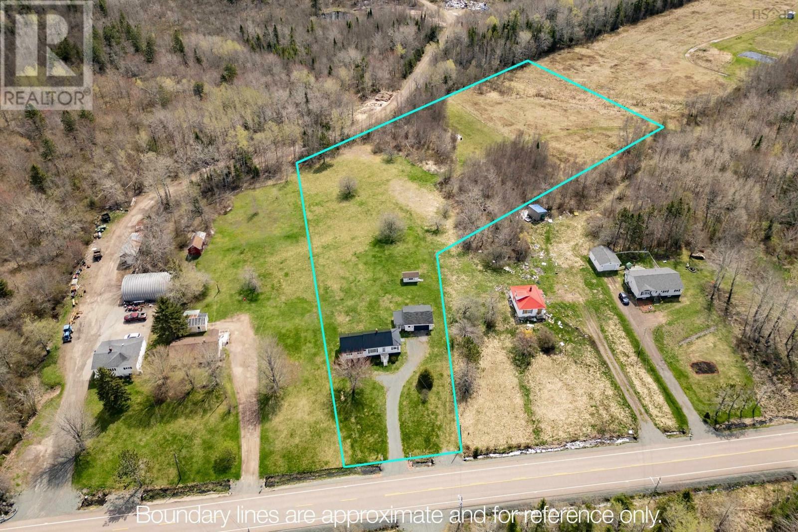 Property Photo: 11900 Highway 2 NS B0M 1X0