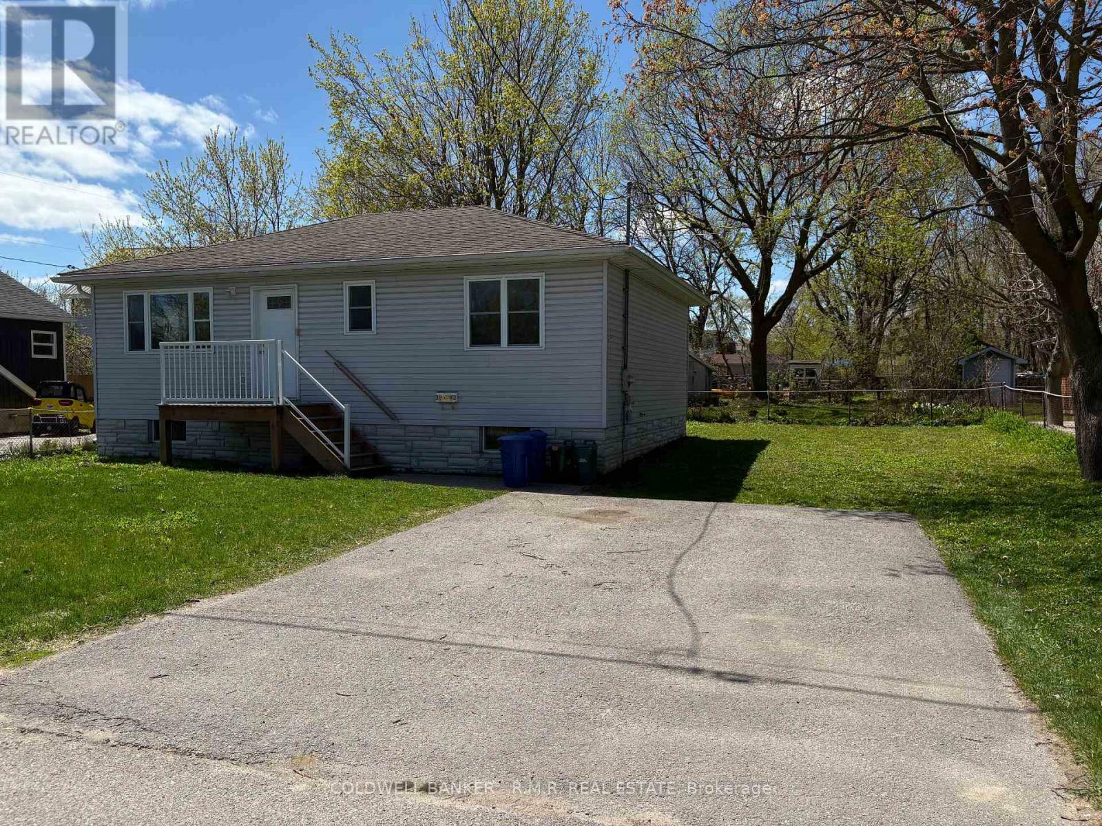 Property Photo: 33 Douglas Street ON L3V 5Y4