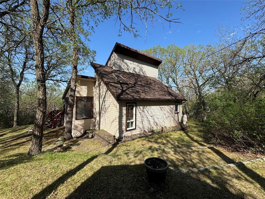 Property Photo: 54 Lakeview Road MB R0K 1R0